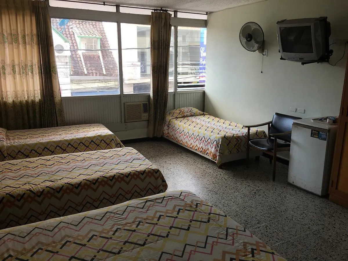 Hotel Central Confort Plaza Villavicencio 2*,  Colombia